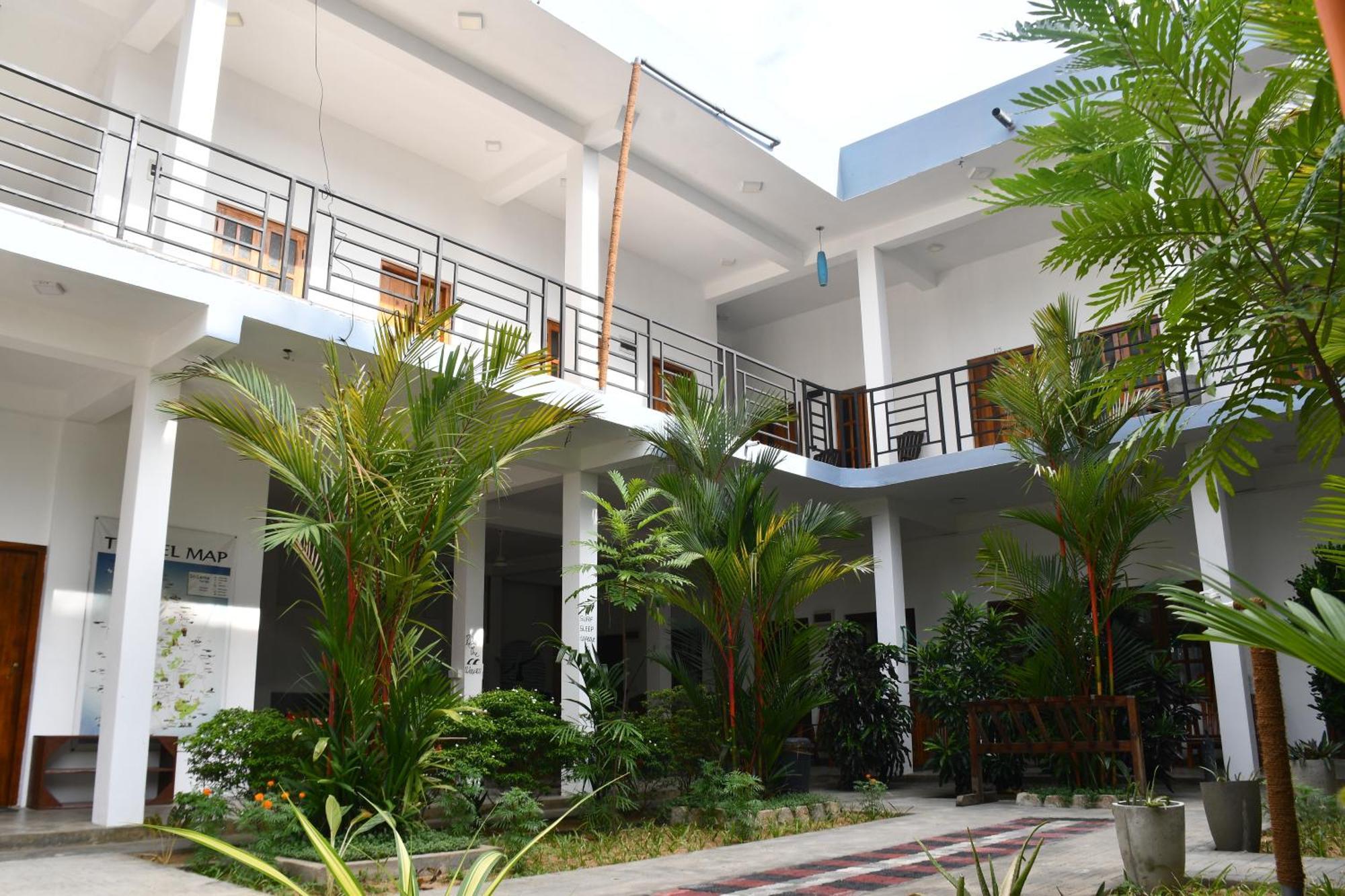 Pearl Of The Bay Hotel อารูกัมเบย์ ภายนอก รูปภาพ