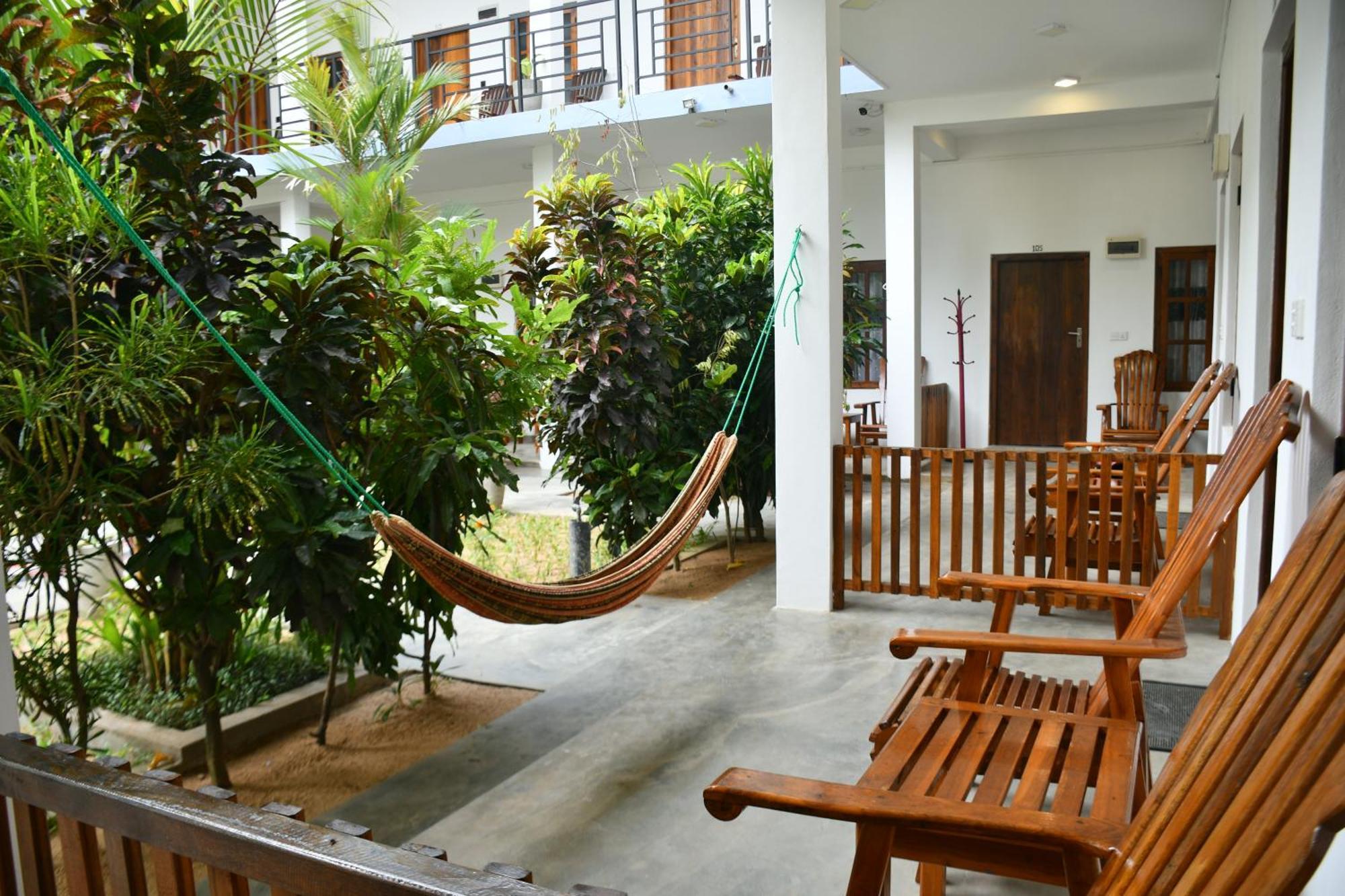 Pearl Of The Bay Hotel อารูกัมเบย์ ภายนอก รูปภาพ
