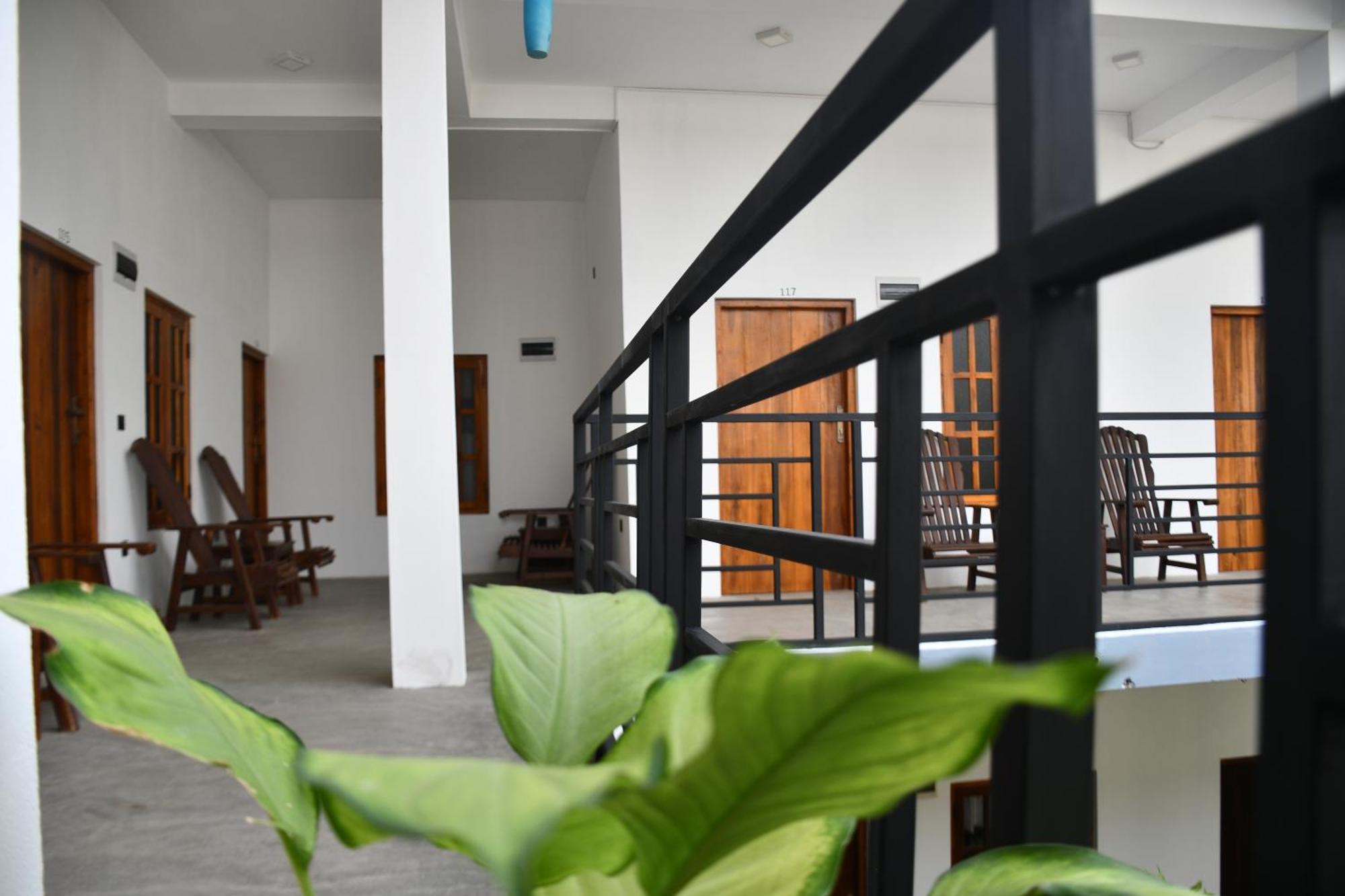 Pearl Of The Bay Hotel อารูกัมเบย์ ภายนอก รูปภาพ