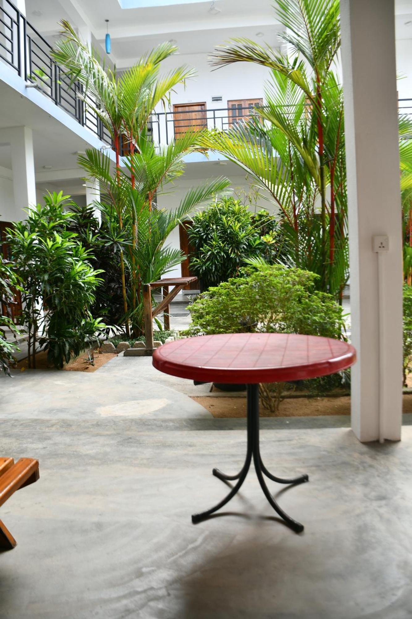 Pearl Of The Bay Hotel อารูกัมเบย์ ภายนอก รูปภาพ